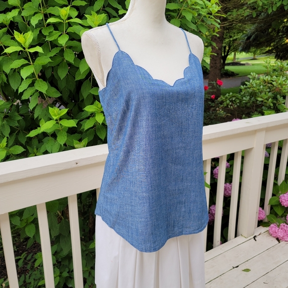 🆕️ J. Crew Chambray Blue Scalloped Cami - Picture 3 of 5